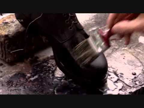Coldstream Guards Boot Polishing